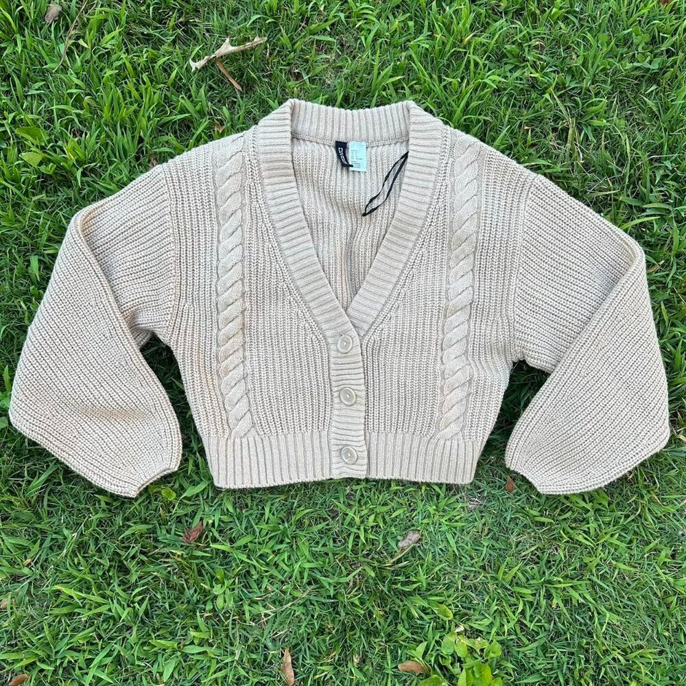 Beige Cable Knit Button-Up Cropped Cardigan